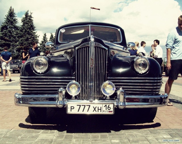 Выставка ретро автомобилей