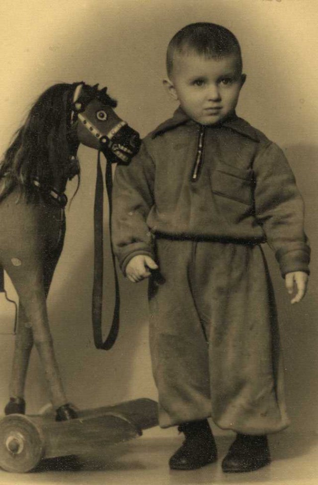 История в фотографиях