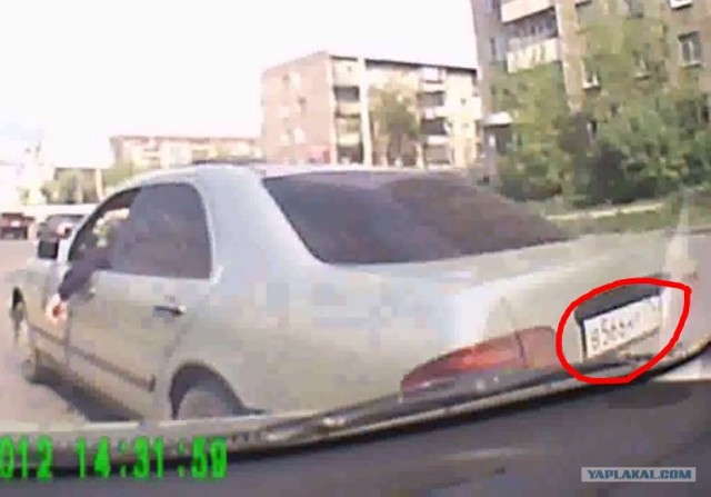 За что напали на девушку?