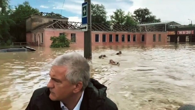 Лишить наград эту шваль