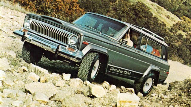 Мотор от Renault, два моста без рамы и вторая жизнь в Китае: история Jeep Cherokee XJ