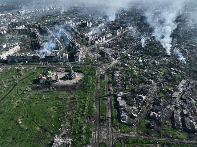 Пригожин: Начинаем передавать позиции в Бахмуте, город будет взят силами «Ахмат»