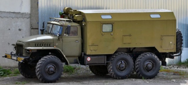 «Ураганная» столовая. Мобильный пункт питания на ракетовозе МАЗ-543