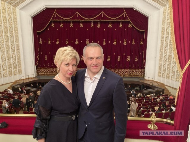 А ты свою старую жену любишь?