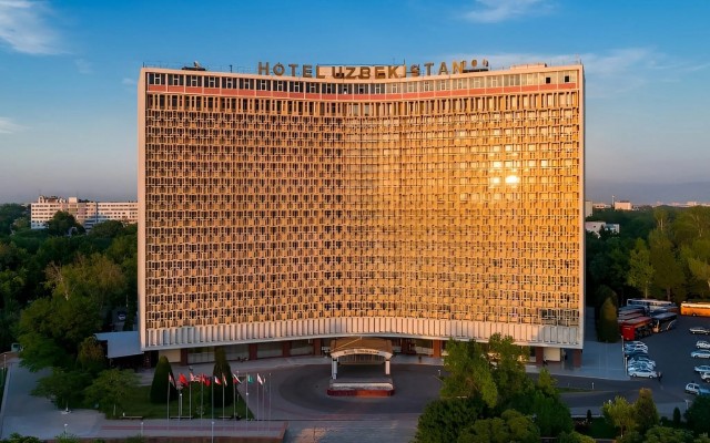 Back in USSR (06.02)