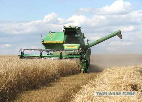 США испугались зерноуборочных комбайнов