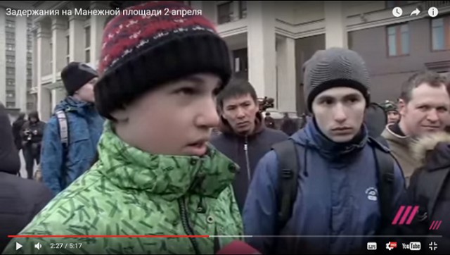 В центре Москвы ставят ограждения, к Манежной и Красной площадям стянут ОМОН