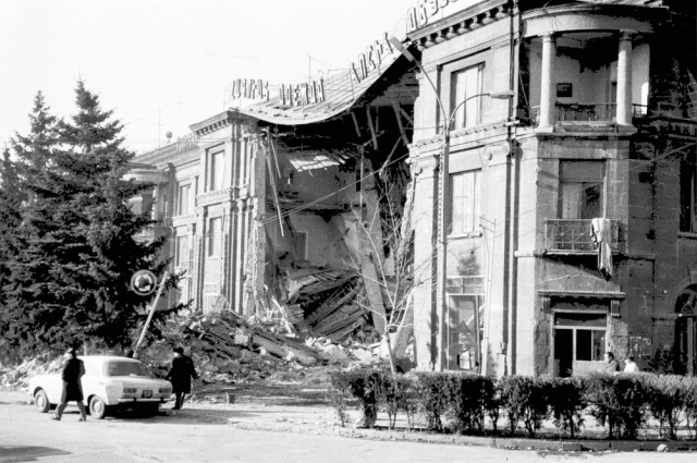 30 лет со дня землетрясения в Армении