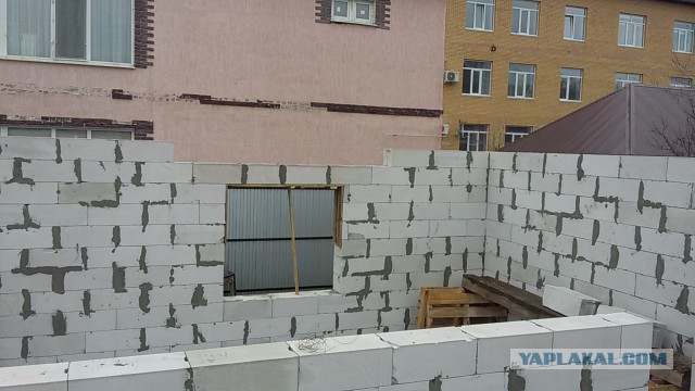 Строим дом не торопясь