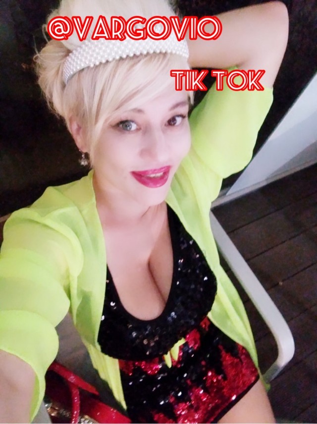 Пятница. И немного слегка пошлых картинок с надписями и без 16+ (20.08))