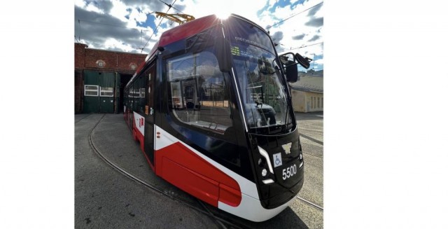 Предприятие Роскосмоса поставило 14 трамвайных вагонов в Санкт-Петербург