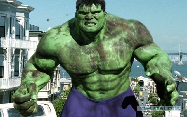 Сосед пробил дыру в стене