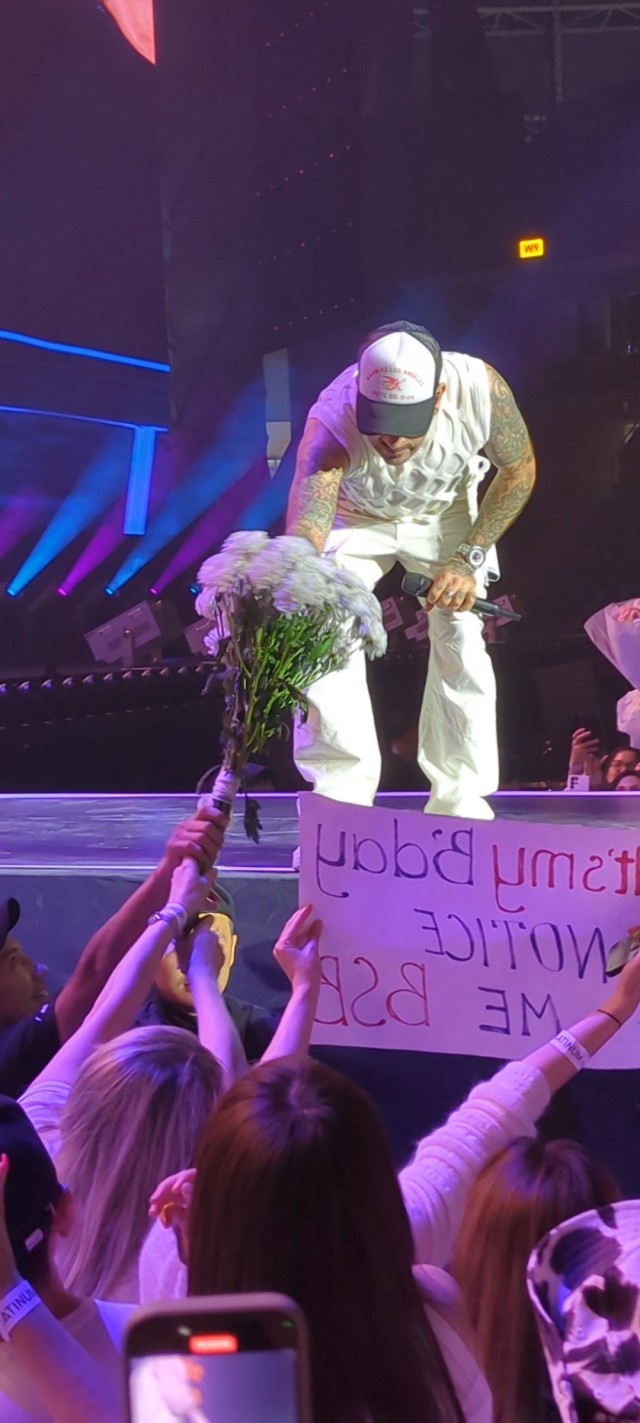 Удивляется, что их еще знают ))