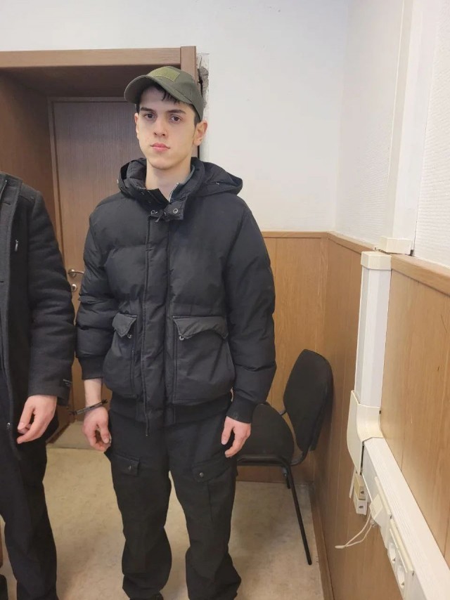Суд арестовал на 15 суток хулиганов, устроивших массовую драку в московском ТРЦ "Щука"