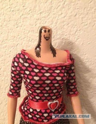 Папа починил куклу