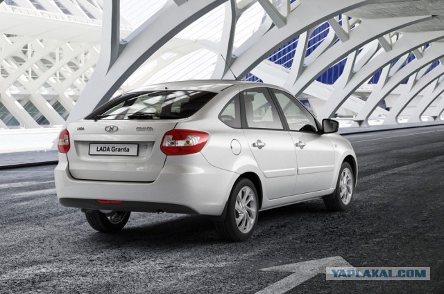 "АвтоВАЗ" опубликовал фото хэтчбека Lada Granta.