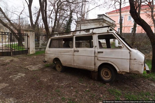 Заброшенная баня в Севастополе