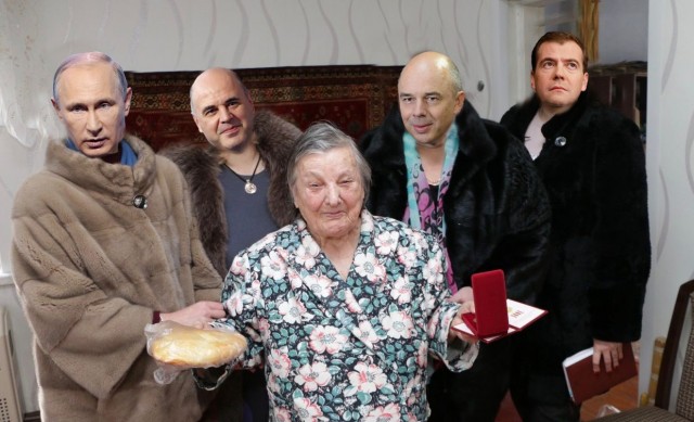 Жители Курска подарили квартиру 101-летнему ветерану