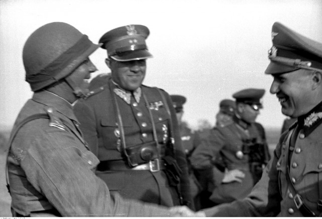 Гибель Польши в сентябре 1939 года и "удар в спину".