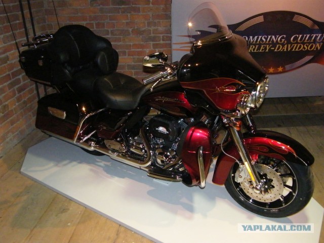 Мотоциклы "Харлей-Давидсон". Выставка в Манчестере