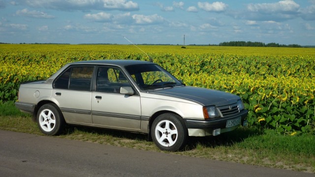 У тебя автомобиль или Opel?