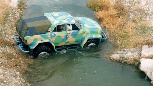 Дорожный монстр из 90х...