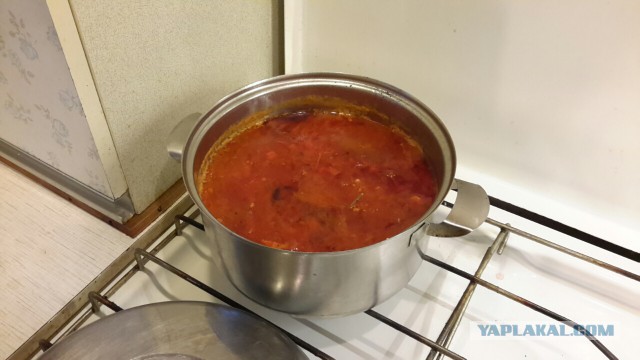 Помидоры закусочные, кисло-сладкие.