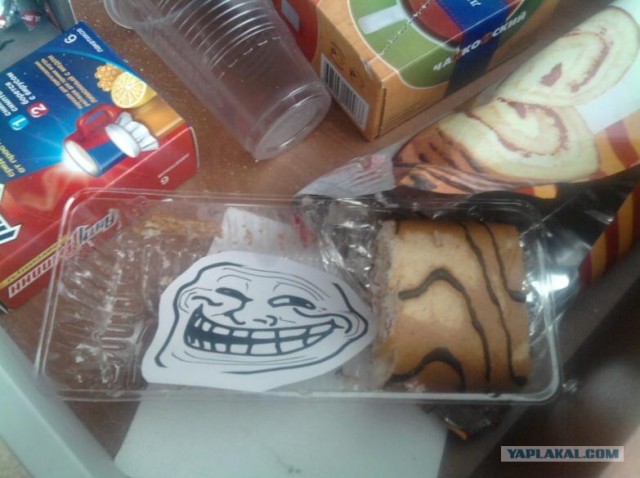 Коллега троль