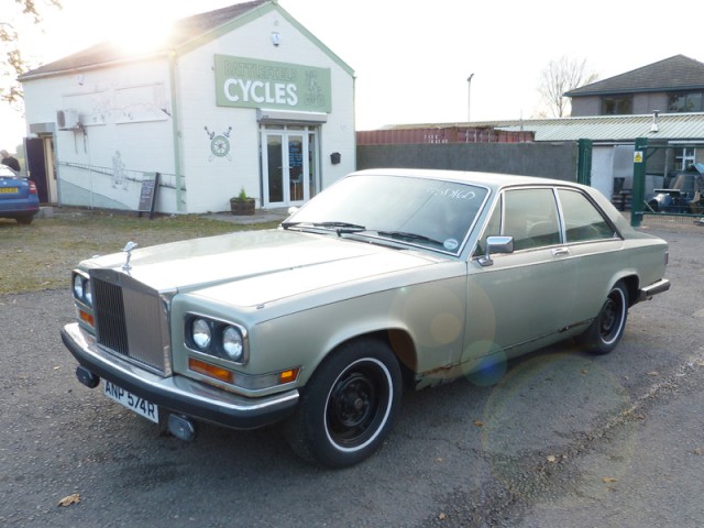 Rolls Royce Camargue.