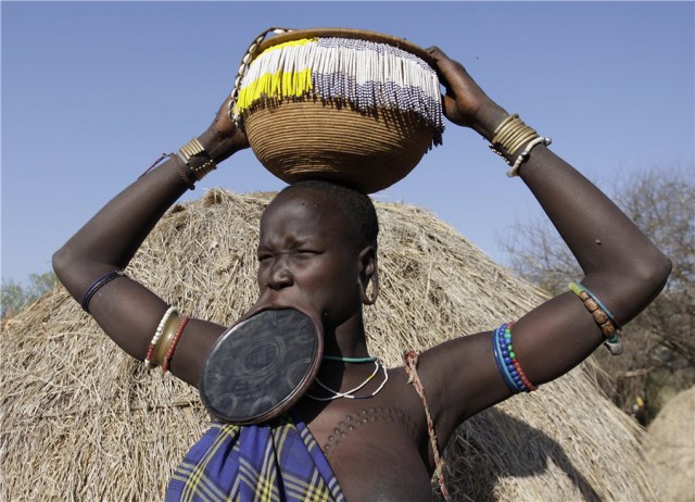 Племя Хадза из Танзании ведет образ жизни, как и 10 000 лет назад