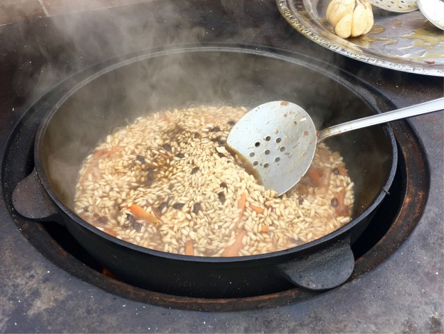 Открытие сезона «сверху без» или мясное жаркое.