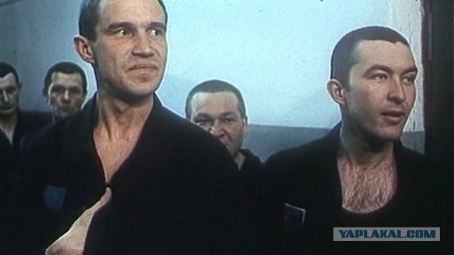 Новые скандалы в банке и увольнения в полиции после раскрытия любовно-криминальной аферы