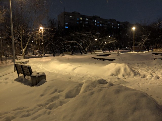 Москва и снег