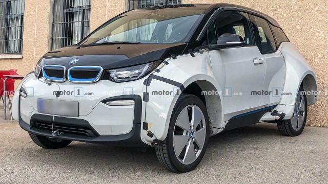 Продажи Tesla рухнули в Европе — покупатели стали выбирать электрокары других производителей