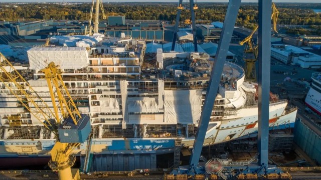 В два раза больше «Титаника»: посмотрите на самый большой в мире лайнер