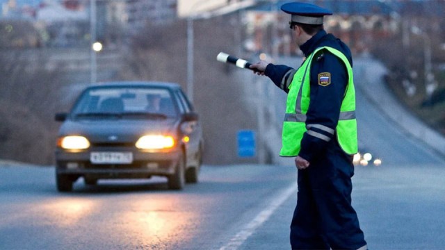 ГИБДД РФ запретила водителям самостоятельно менять 12 деталей в машине
