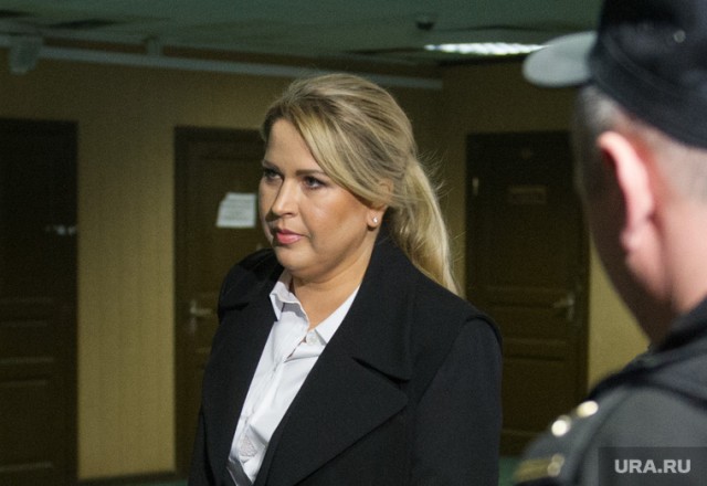 Суд заменил чиновнику в Ленобласти 9 лет тюрьмы на условный срок