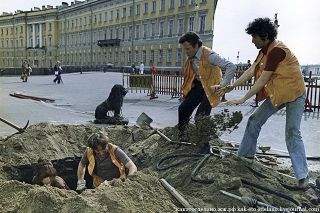 В Днепре перекопали вход в церковь, где в Вербное воскресенье прихожан причащали с одной ложки