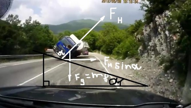 Авария на участке трассы М-4 ДОН