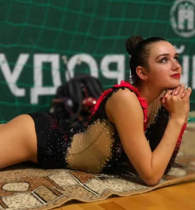 Спортивные Девчата