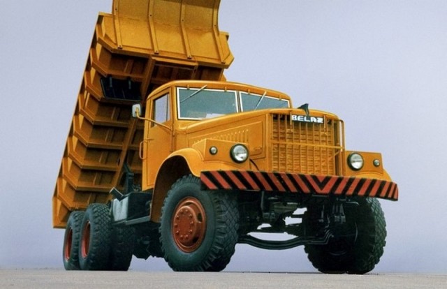 КрАЗ – это особый грузовик, мощный и огромный, считающийся классикой