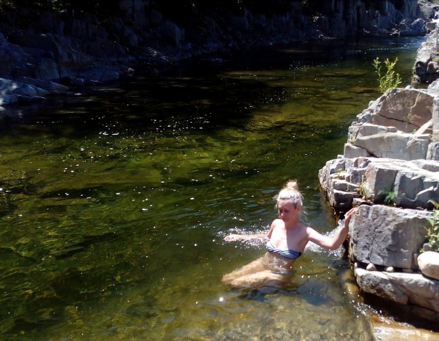 Красивая горная речка