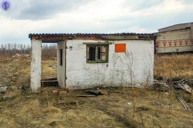 Заброшенный ракетный арсенал бывшего военного аэродрома "Кулон" в Переяславке