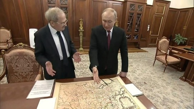Конституционный суд отклонил жалобы более десяти заявителей, которые просили признать неконституционной статью о дискредитации армии