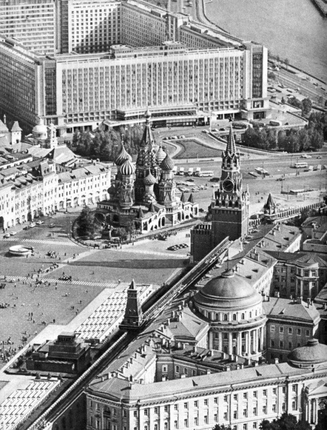 Москва и москвичи. Двадцатый век. 11.11.24