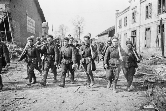 Великая Отечественная в фотографиях - 23