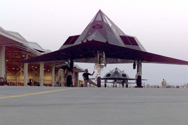 Жуткий конец американского стервятника F-117