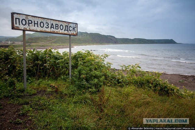 Магниты на холодильник из двух известных городов