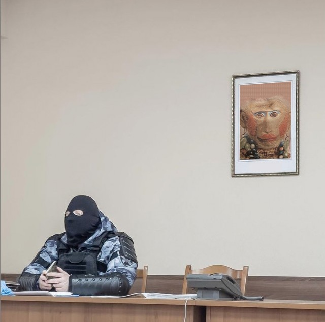 Свежие модники из российского метрополитена