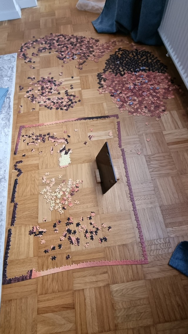 Подарками хвалиться уже можно?